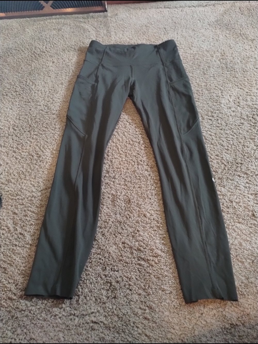 Women's Lululemon Performance Stretch Pants - Olive Green Sz 4